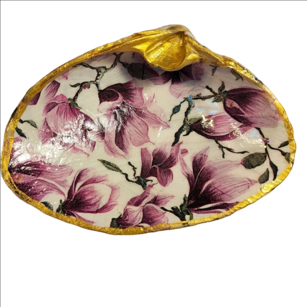 DECOUPAGE CLAM SHELL DECOUPAGE PURPLE FLOWERS ON A CLAM SHELL TRINKET DISH